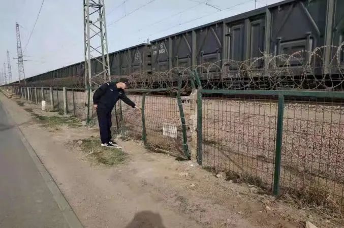 铁路部门：川渝黔地区发现铁路险情  报警有奖
